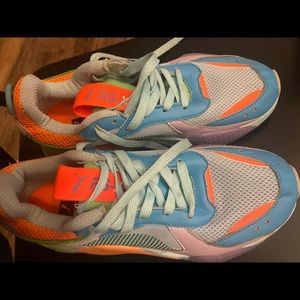 Puma sneakers,in orange and blue